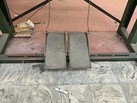 Yuki lbh-761 / lbh-762 knoopsgaten machine tweeling - afbeelding 10 van  10