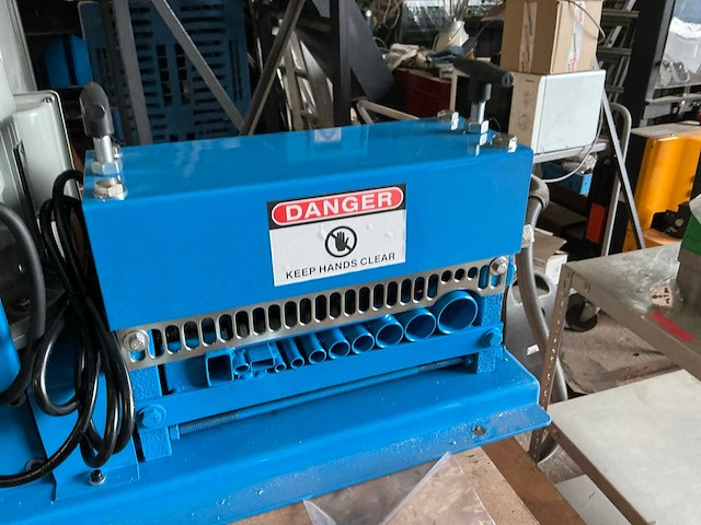 Yumo draadstripmachine - afbeelding 3 van  7