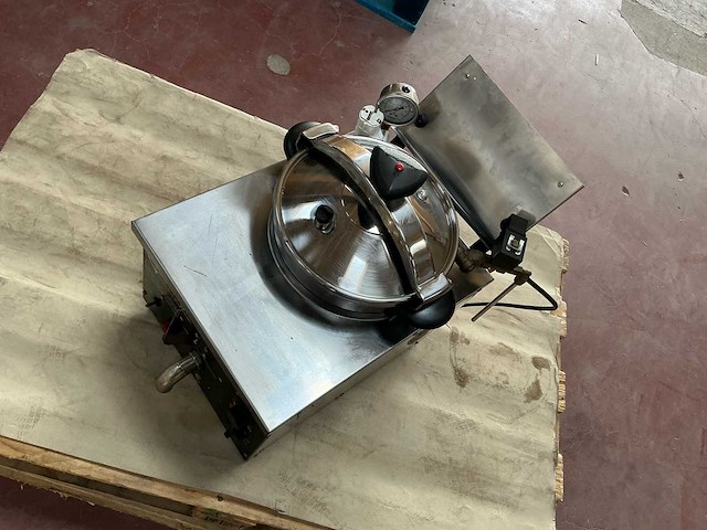 Yusufoglu kippenrotisserie - afbeelding 2 van  7