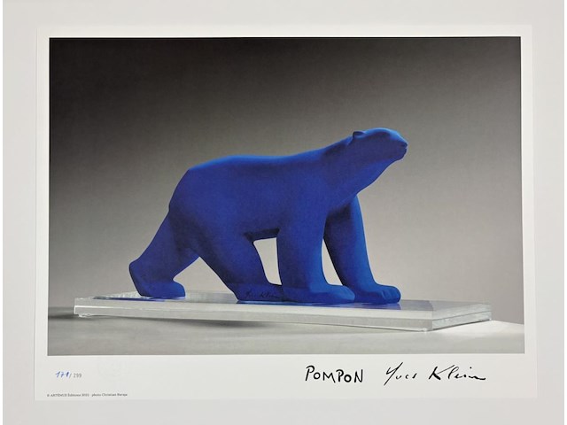 Yves klein - l'ours pompon - afbeelding 1 van  1