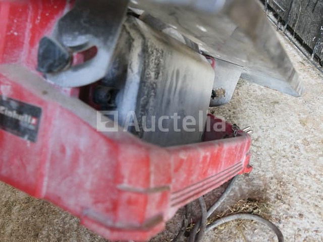 Zaag- en tegelsnijwerk - afbeelding 7 van  9