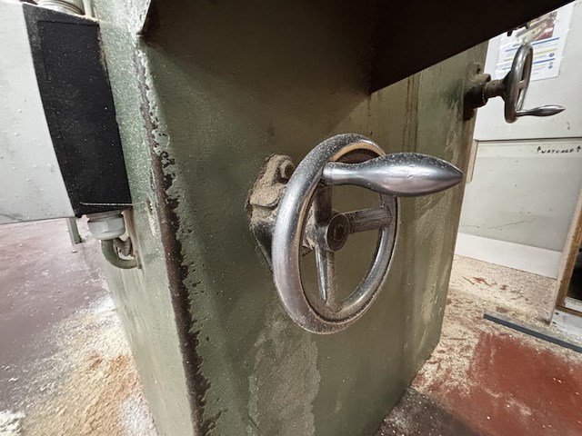 Zaagmachine nn - afbeelding 7 van  8