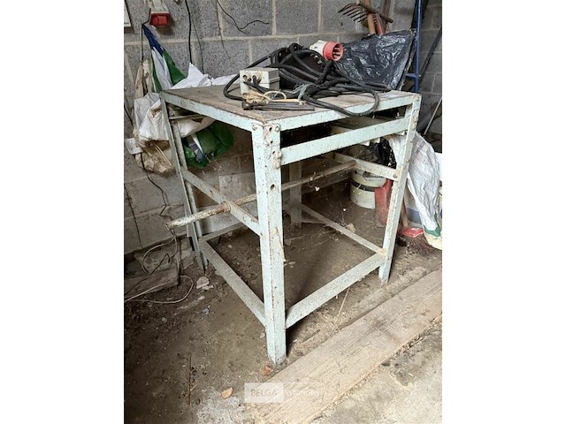 Zaagtafel 380v (werking onbekend) - afbeelding 1 van  5