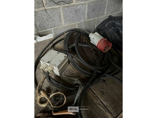 Zaagtafel 380v (werking onbekend) - afbeelding 2 van  5