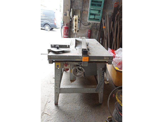 Zaagtafel akita - afbeelding 2 van  6