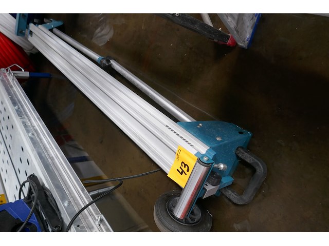 Zaagtafel makita - afbeelding 1 van  3
