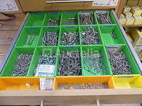 Zagen, frezen, slijpmachines, gereedschap, beslag