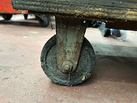 Zak met zaagsel in kar - afbeelding 3 van  5