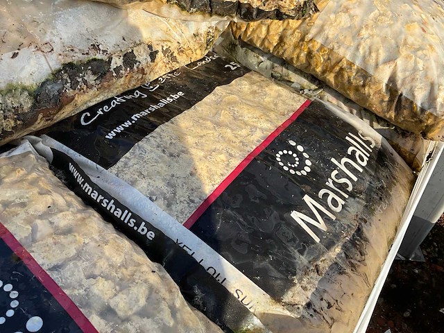 Zakken gravier kiezel (56x) - afbeelding 1 van  5