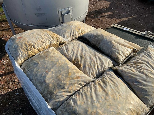 Zakken gravier kiezel (56x) - afbeelding 4 van  5