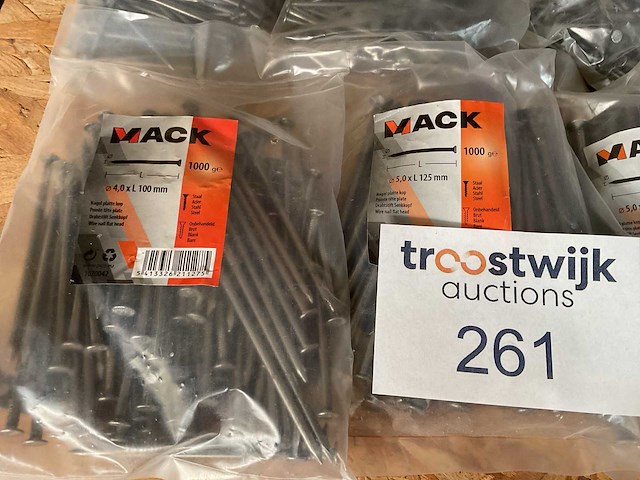 Zakken met nagels en pluggen - afbeelding 2 van  9
