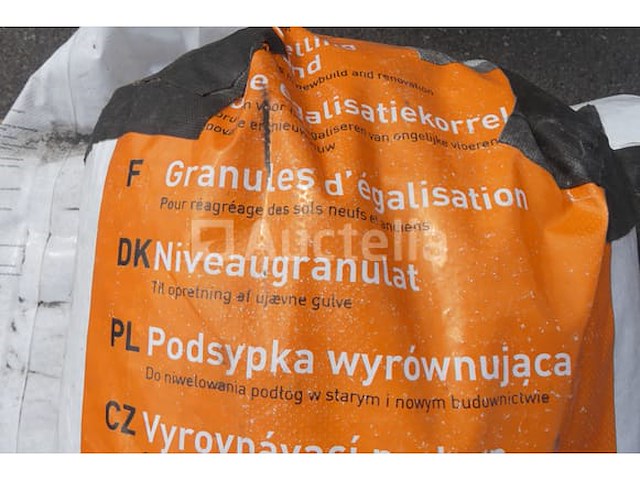 Zakken met vloernivelleringsgranules - afbeelding 1 van  9
