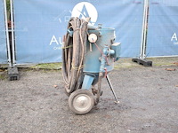 Zandstraalmachine - afbeelding 1 van  1