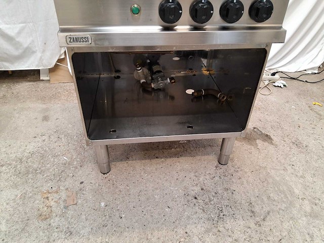 Zanussi - 2023 - gasvuur - afbeelding 3 van  4