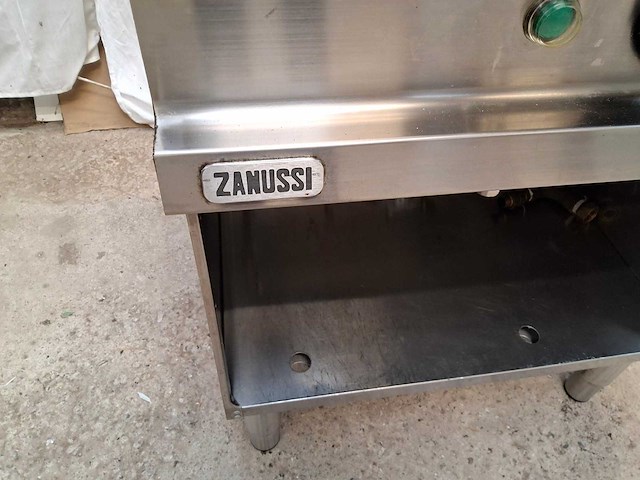 Zanussi - 2023 - gasvuur - afbeelding 4 van  4