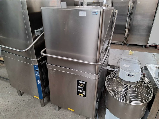 Zanussi - korvenvaatwasmachine - afbeelding 1 van  6