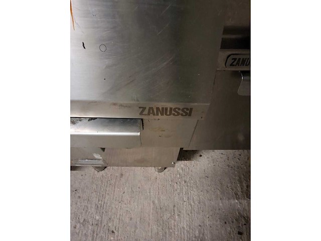 Zanussi - lava grill - afbeelding 4 van  4
