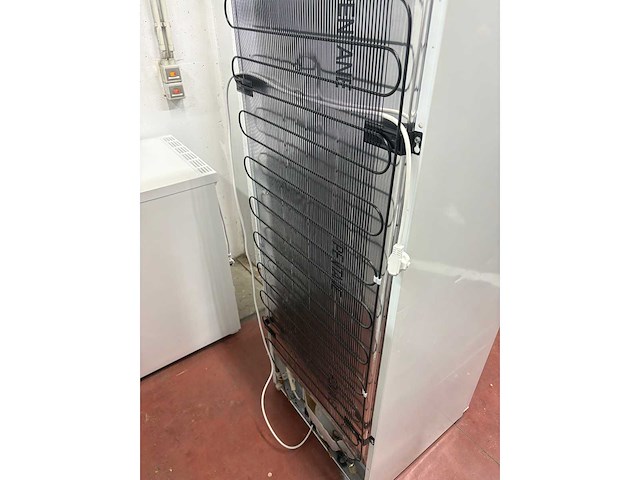 Zanussi - zrae32fw - laboratory refrigerator - afbeelding 3 van  4