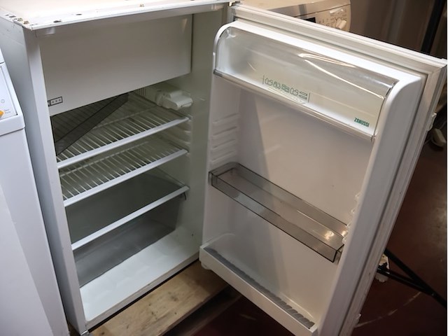 Zanussi inbouwkoelkast - afbeelding 2 van  6