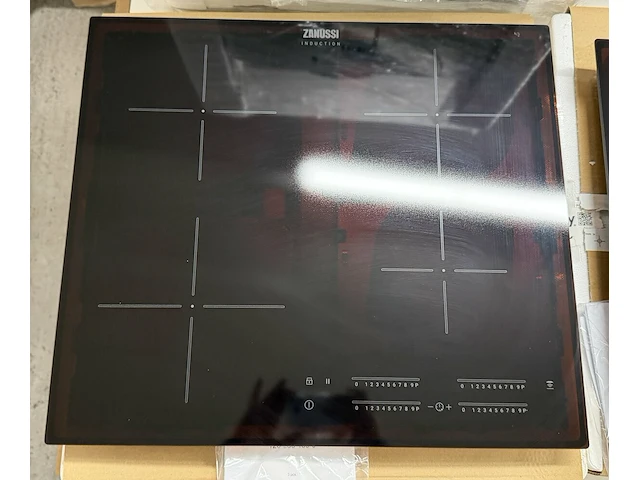 Zanussi inductie kookplaat - afbeelding 1 van  6