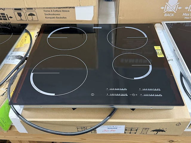 Zanussi inductiekookplaat - afbeelding 1 van  4