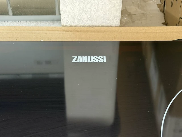 Zanussi inductiekookplaat - afbeelding 3 van  5
