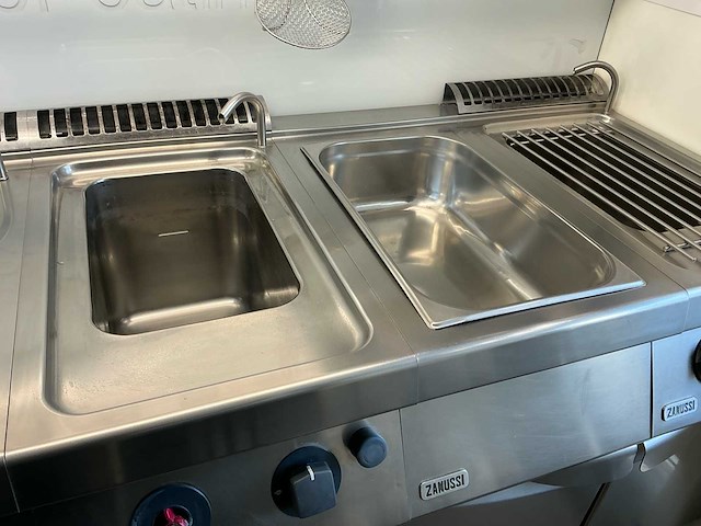 Zanussi inox keuken - afbeelding 3 van  35