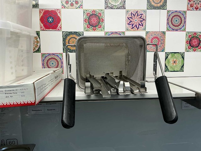 Zanussi inox keuken - afbeelding 16 van  35