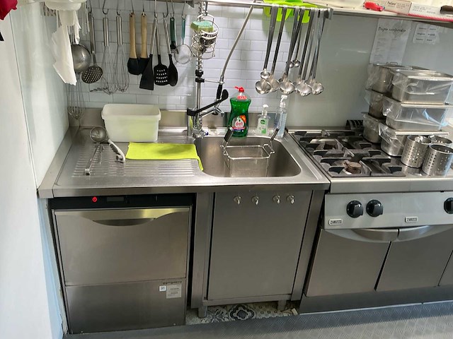 Zanussi inox keuken - afbeelding 12 van  35