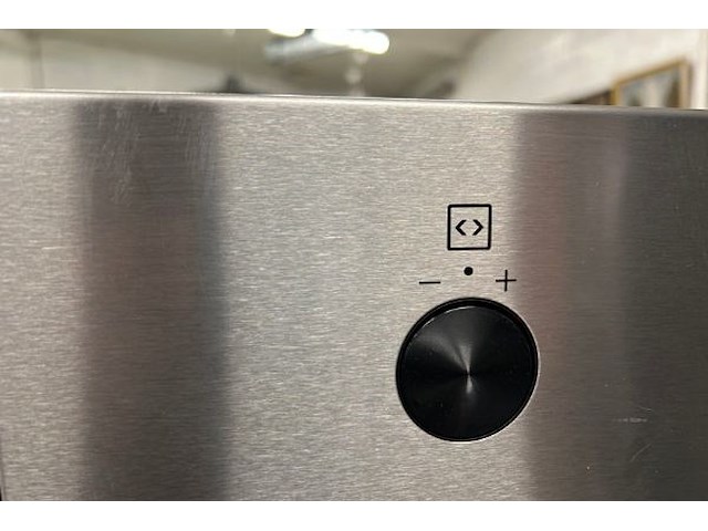 Zanussi microgolf met grillfunctie - afbeelding 4 van  7