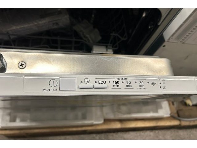 Zanussi vaatwas + bestekmand - afbeelding 10 van  10