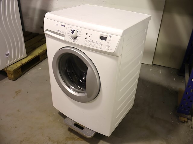 Zanussi wasmachine - afbeelding 2 van  8