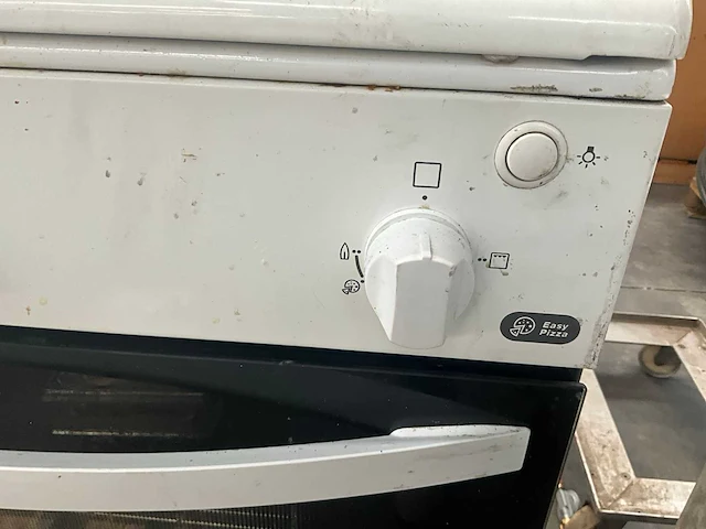 Zanussi zcg61031wa 4-pits gasfornuis - afbeelding 6 van  7