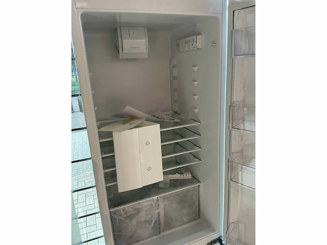 Zanussi znhn18fs1 inbouw combi-koelkast - afbeelding 7 van  8