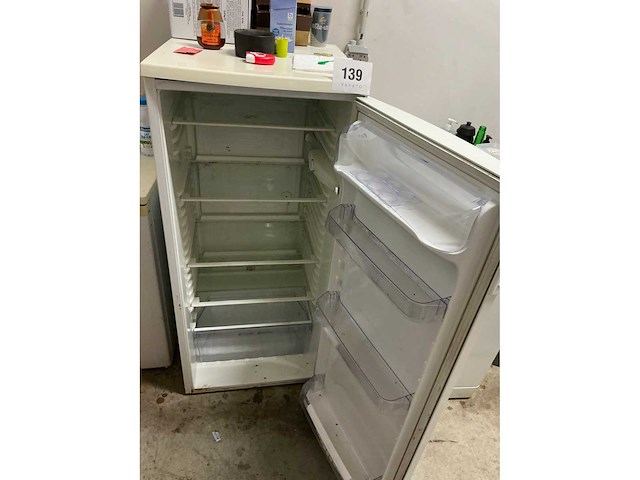 Zanussi zra627cw koelkast en vrieskast - afbeelding 3 van  5