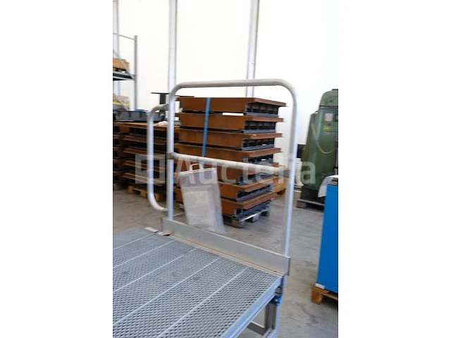 Zarges aluminium voetbrugtrap - afbeelding 1 van  6