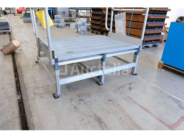 Zarges aluminium voetbrugtrap - afbeelding 5 van  6
