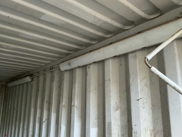 Zeecontainer met elektrische aansluitingen zeecontainer - afbeelding 10 van  10