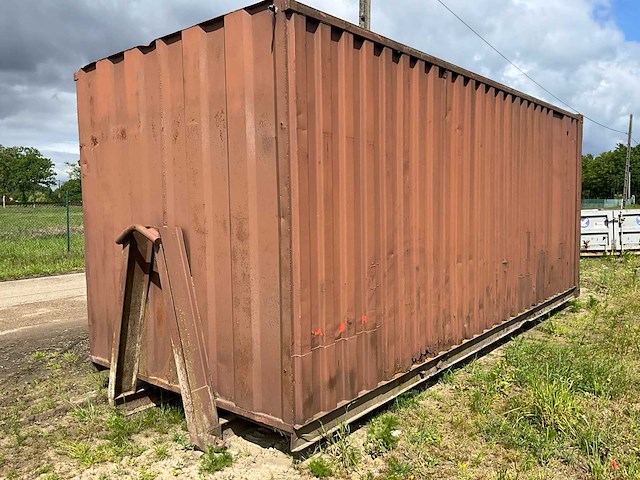 Zeecontainer / paardenstal - afbeelding 1 van  16