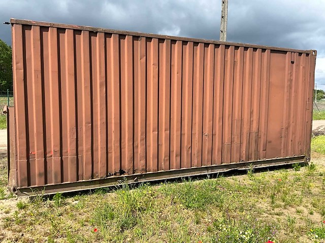 Zeecontainer / paardenstal - afbeelding 11 van  16