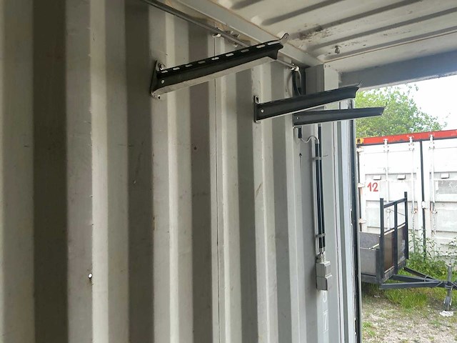 Zeecontainer / werfcontainer 20ft - afbeelding 3 van  12