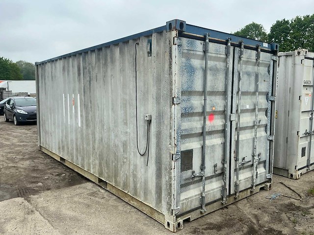 Zeecontainer / werfcontainer 20ft - afbeelding 1 van  12