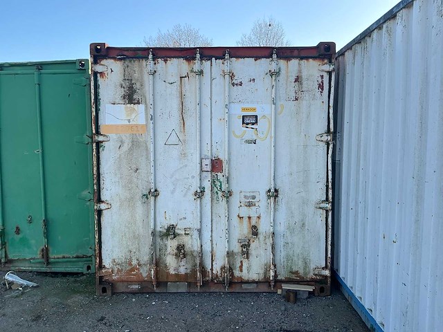 Zeecontainer / werfcontainer 20ft - afbeelding 1 van  13