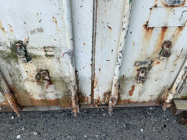 Zeecontainer / werfcontainer 20ft - afbeelding 8 van  13