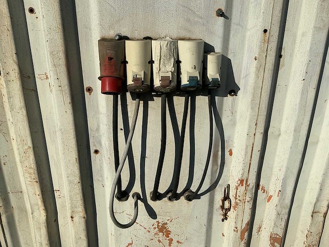 Zeecontainer / werfcontainer 20ft - afbeelding 19 van  22