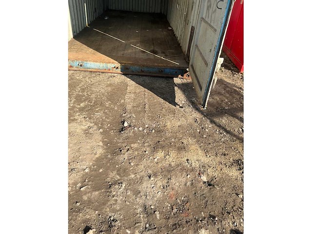 Zeecontainer / werfcontainer 20ft - afbeelding 15 van  15