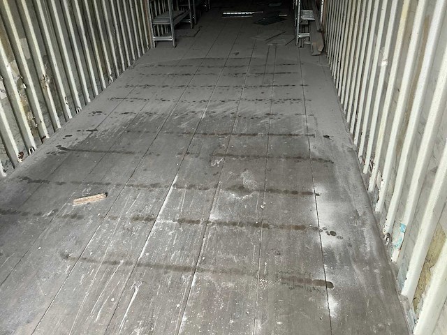 Zeecontainer - afbeelding 1 van  8