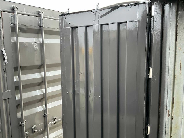 Zeecontainer - afbeelding 8 van  8