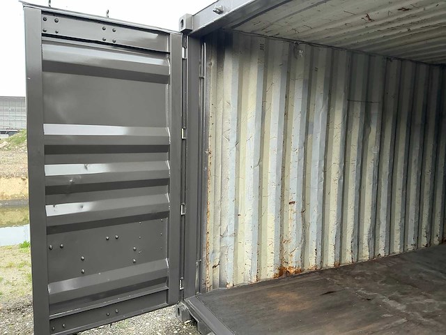 Zeecontainer - afbeelding 3 van  19