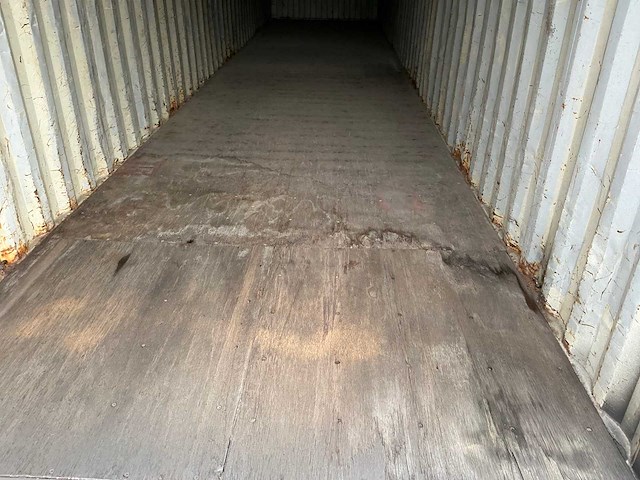 Zeecontainer - afbeelding 4 van  19